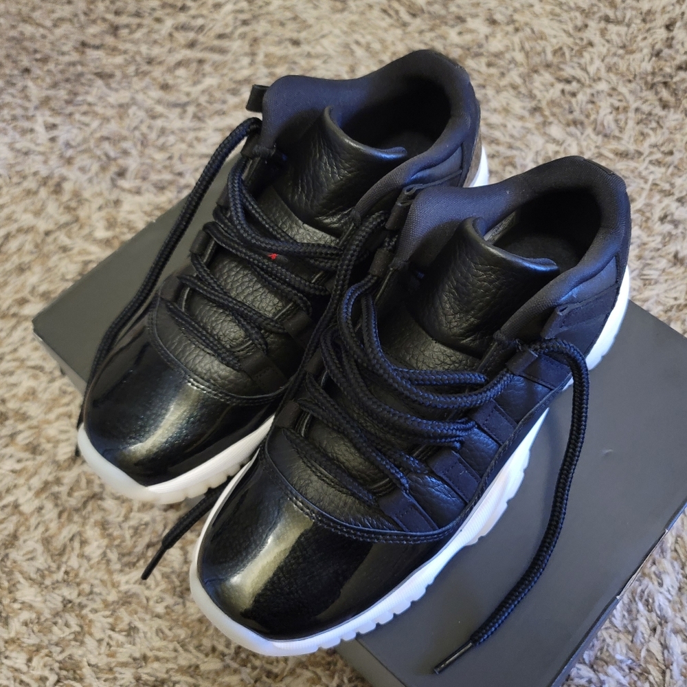 Air jordan 11 low